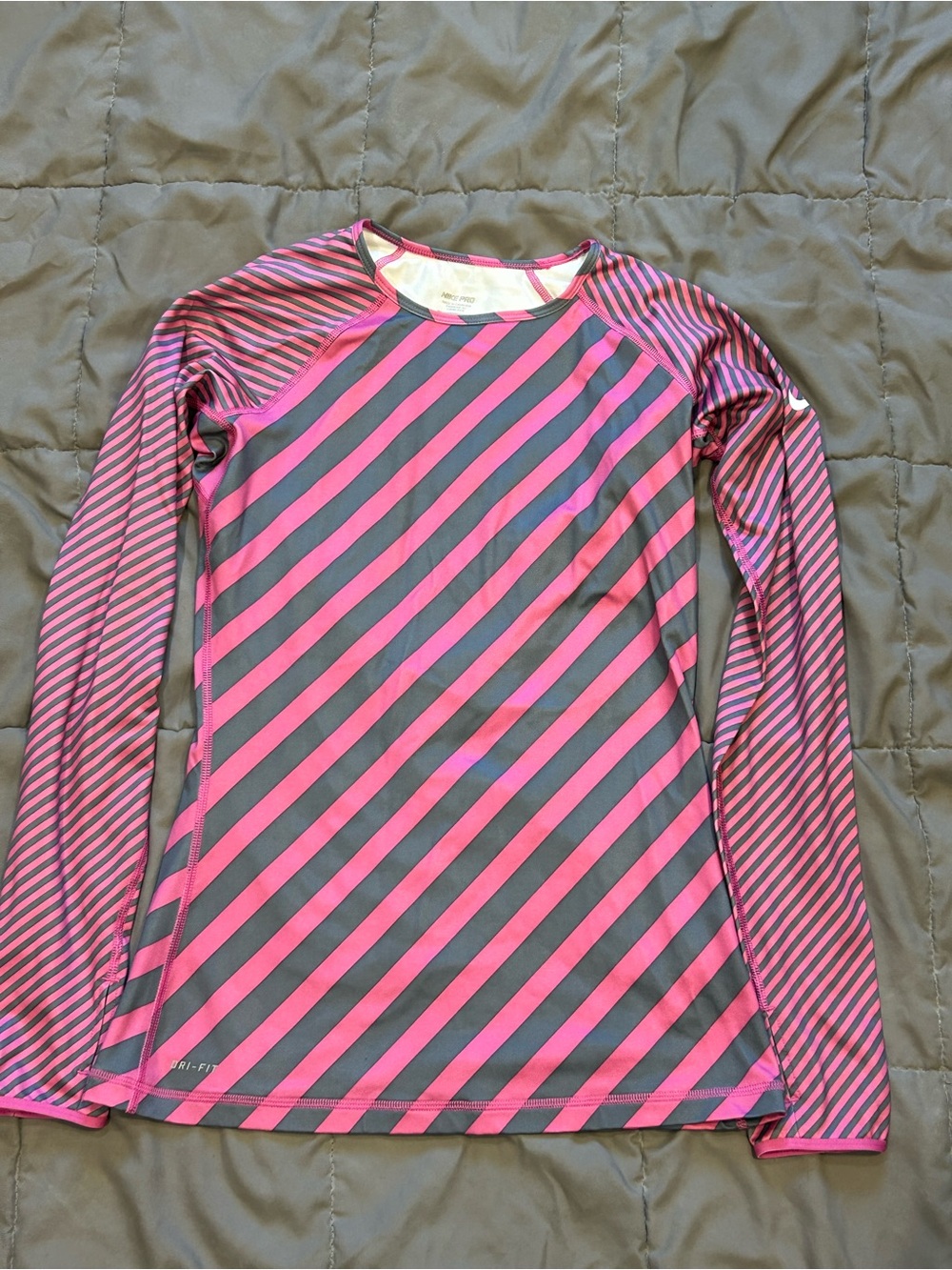 Nike Pro long sleeve shirt pink & gray stripes Dri-FIT size Medium